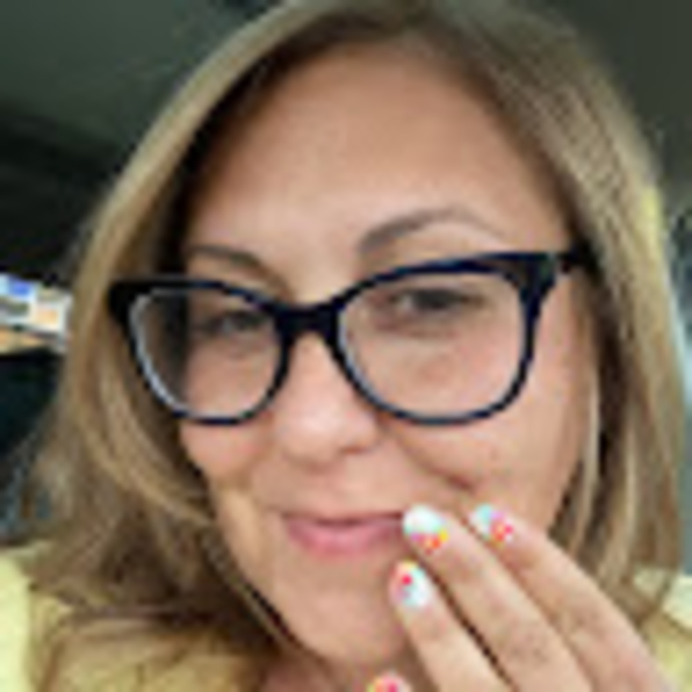 Meet your Posher, Yana
